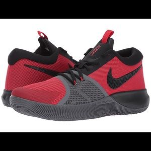 Nike Zoom Asserssion (University Red/Black/Gray)